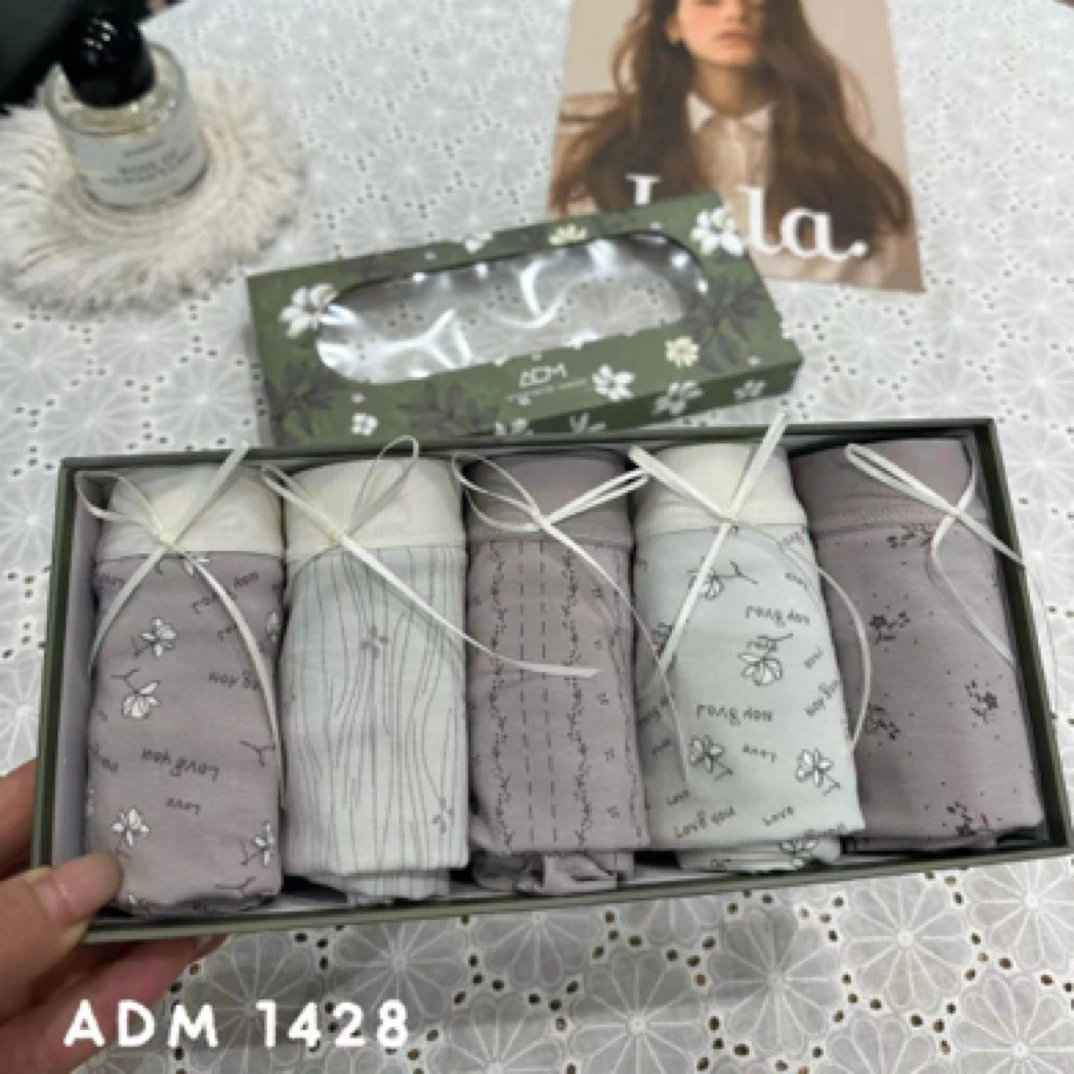 紫色鸢尾 蚕丝莫代尔棉中腰大包臀女士内裤1428