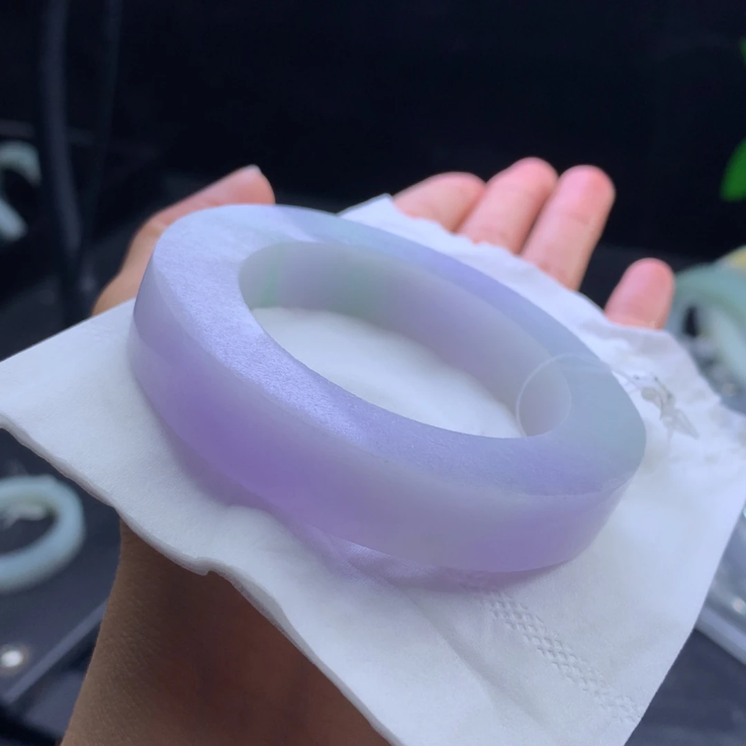 未镶嵌手镯定制翡翠