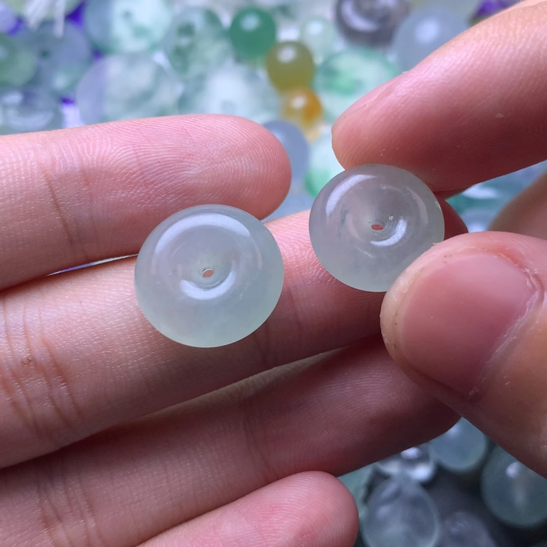 定制翡翠未镶嵌挂件