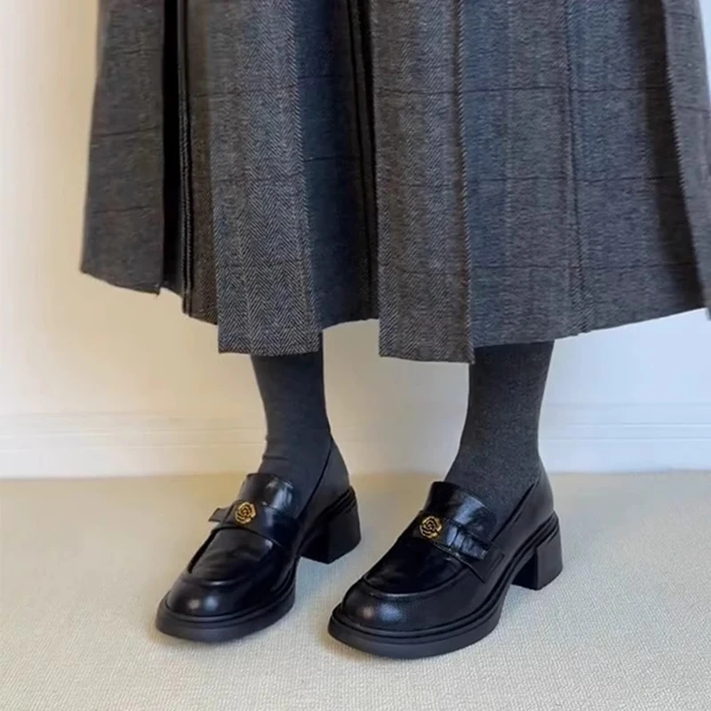 羊皮版~英伦厚底山茶花加绒乐福鞋女2025新款黑色单鞋粗跟小皮鞋