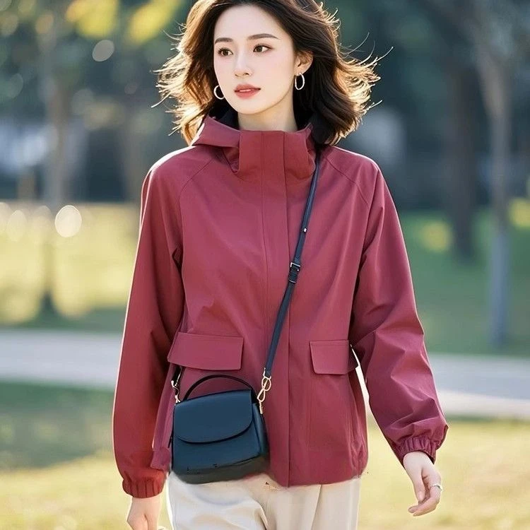 春季今年流行爆款外套2025春秋季新款香风百搭时尚洋气连帽冲锋衣