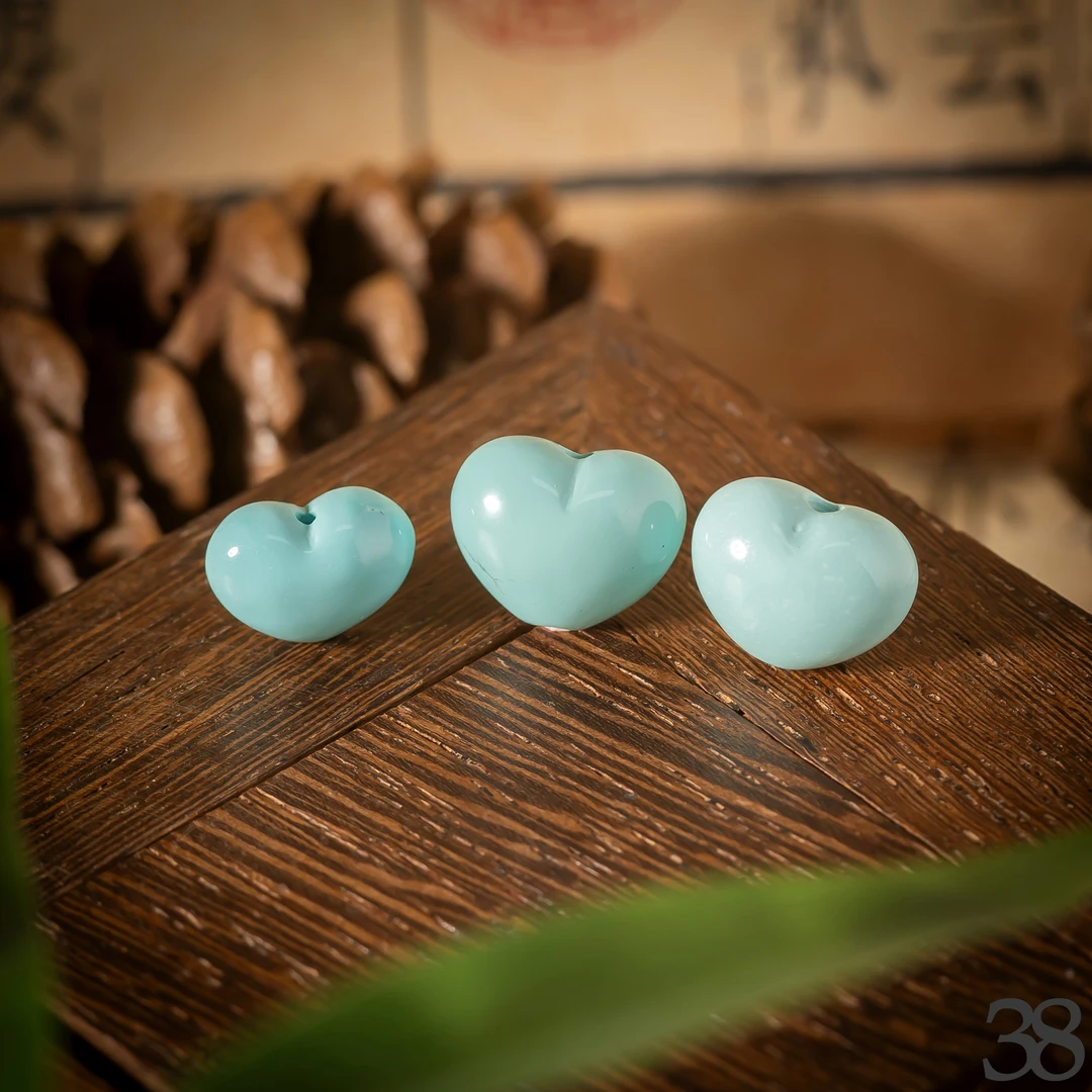 【世间臻宝】绿松雕刻件/10*8*6mm/多样性发一件/SS38