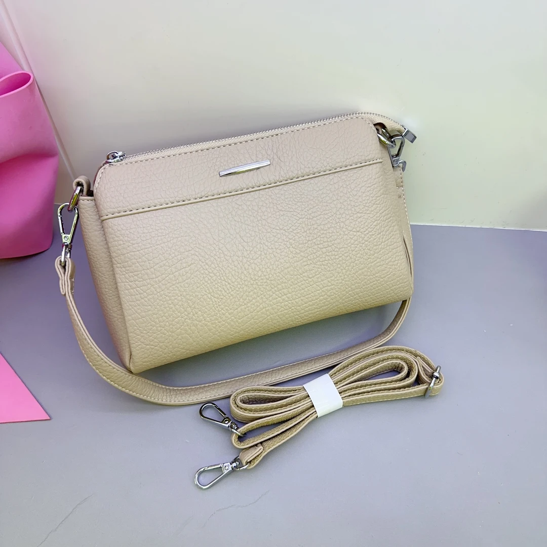 22072多层女士斜挎包