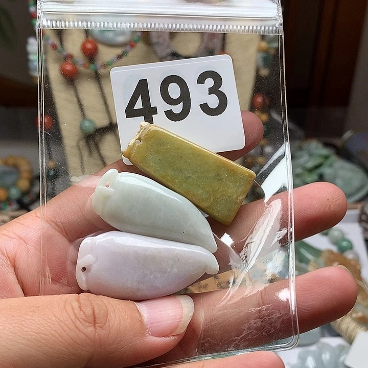 翡翠颈饰未镶嵌顺**水翡翠