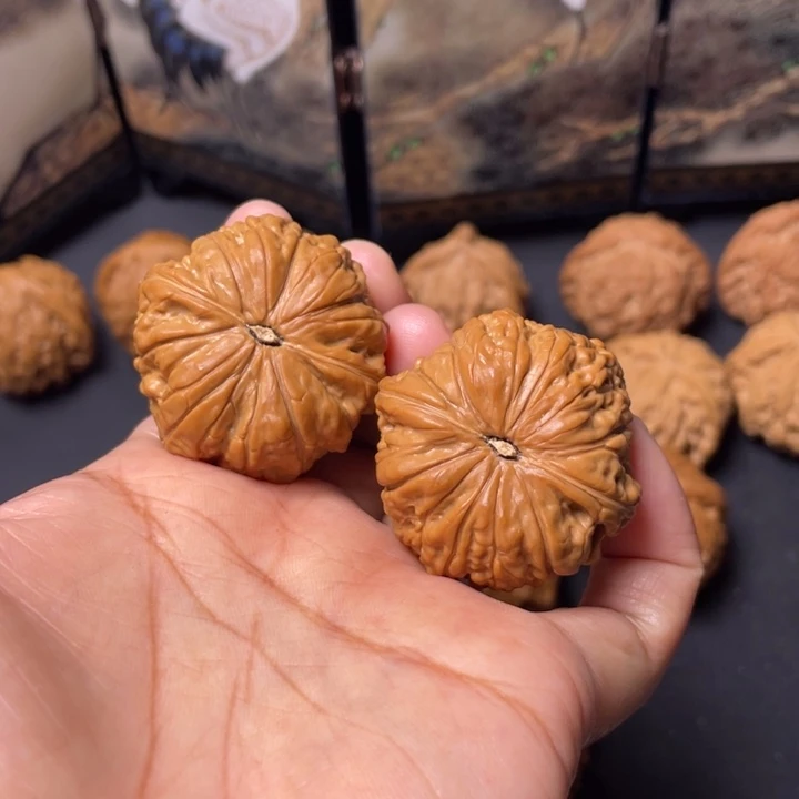 文玩核桃把件37平底锅