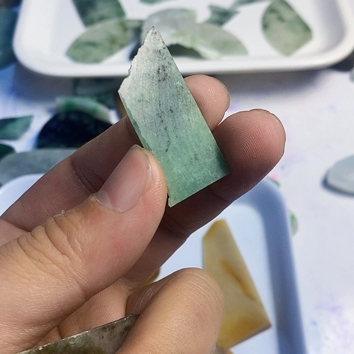 翡翠散珠天然翡翠A货挂件