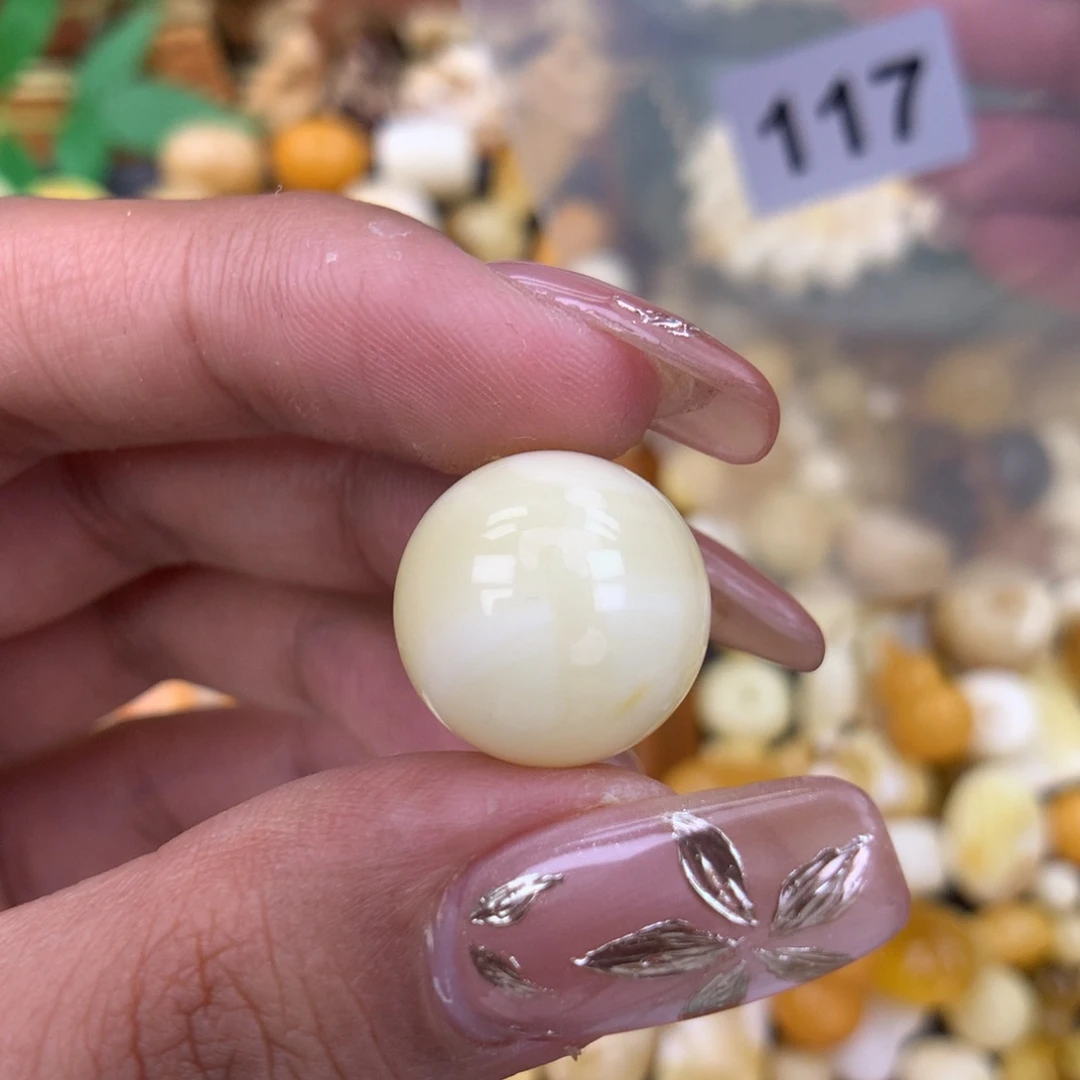 琥珀珠宝奇石未镶嵌16.3