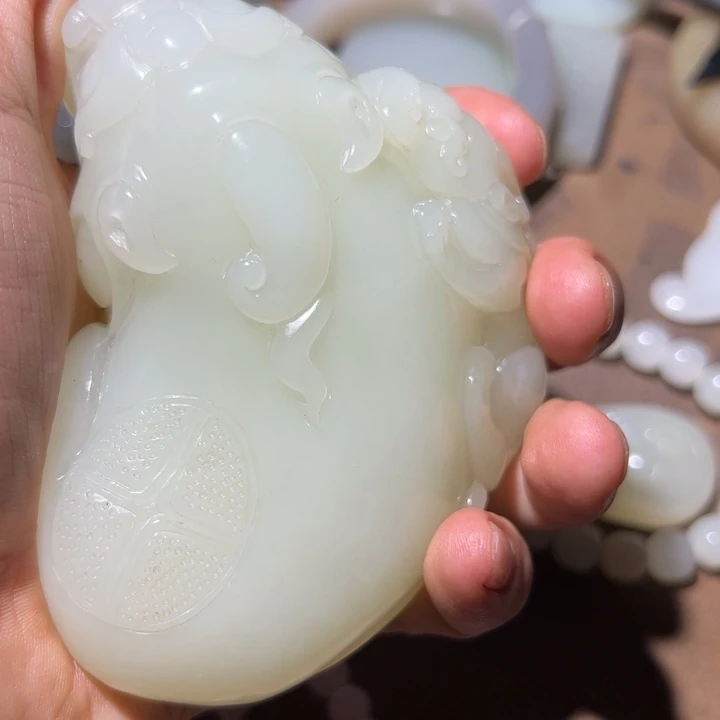 和田玉（糖玉）未镶嵌车挂元**技