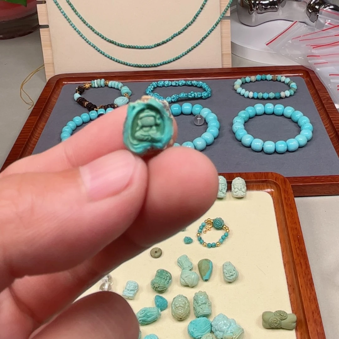 未镶嵌绿松石珠宝奇石
