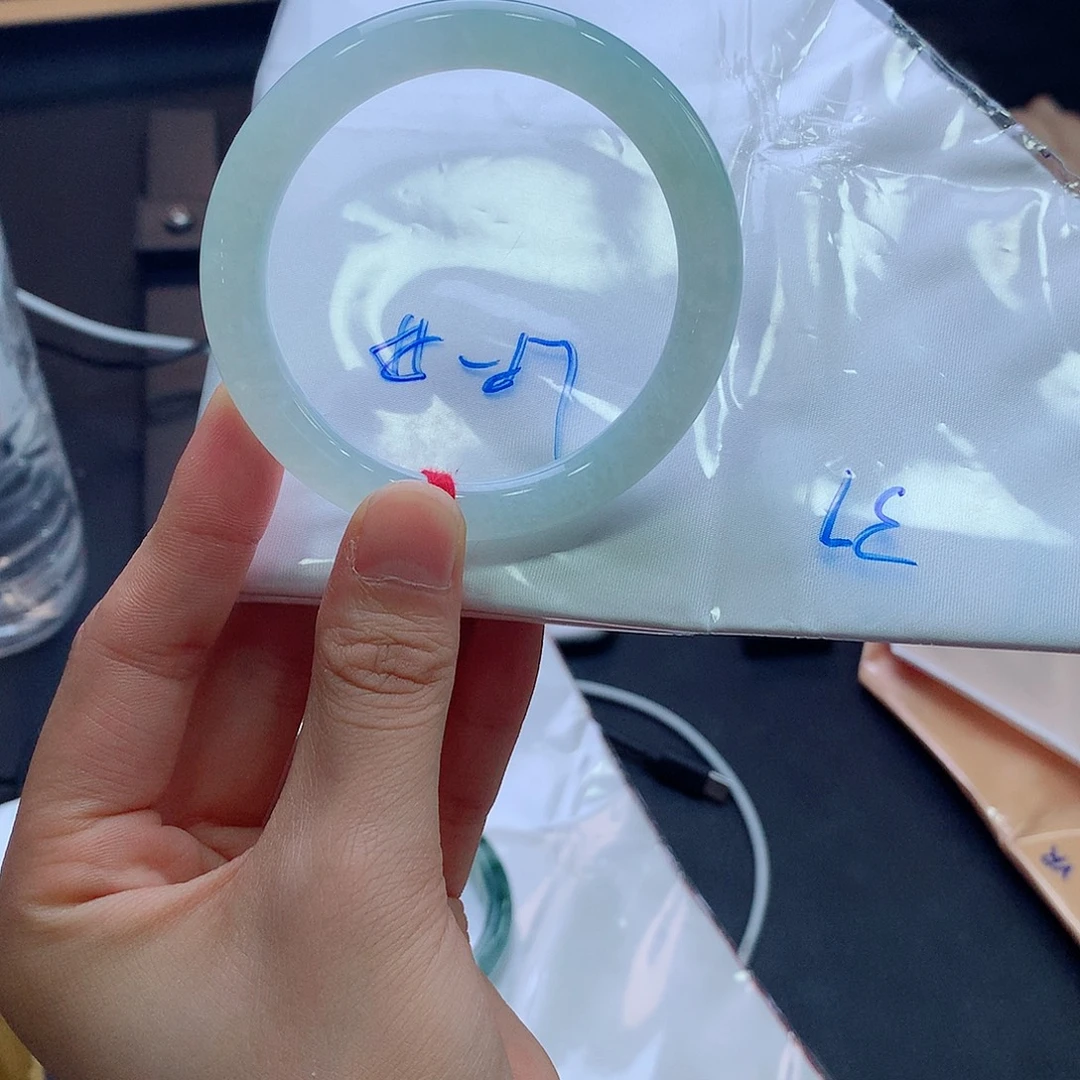 翡翠未镶嵌手镯买断
