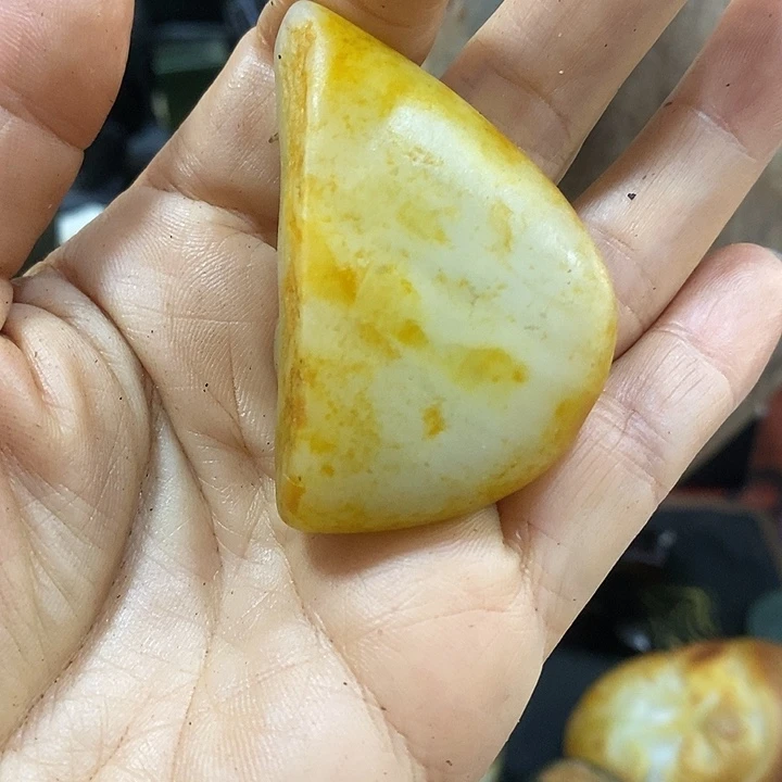玉***铭和田玉（糖玉）未镶嵌挂件