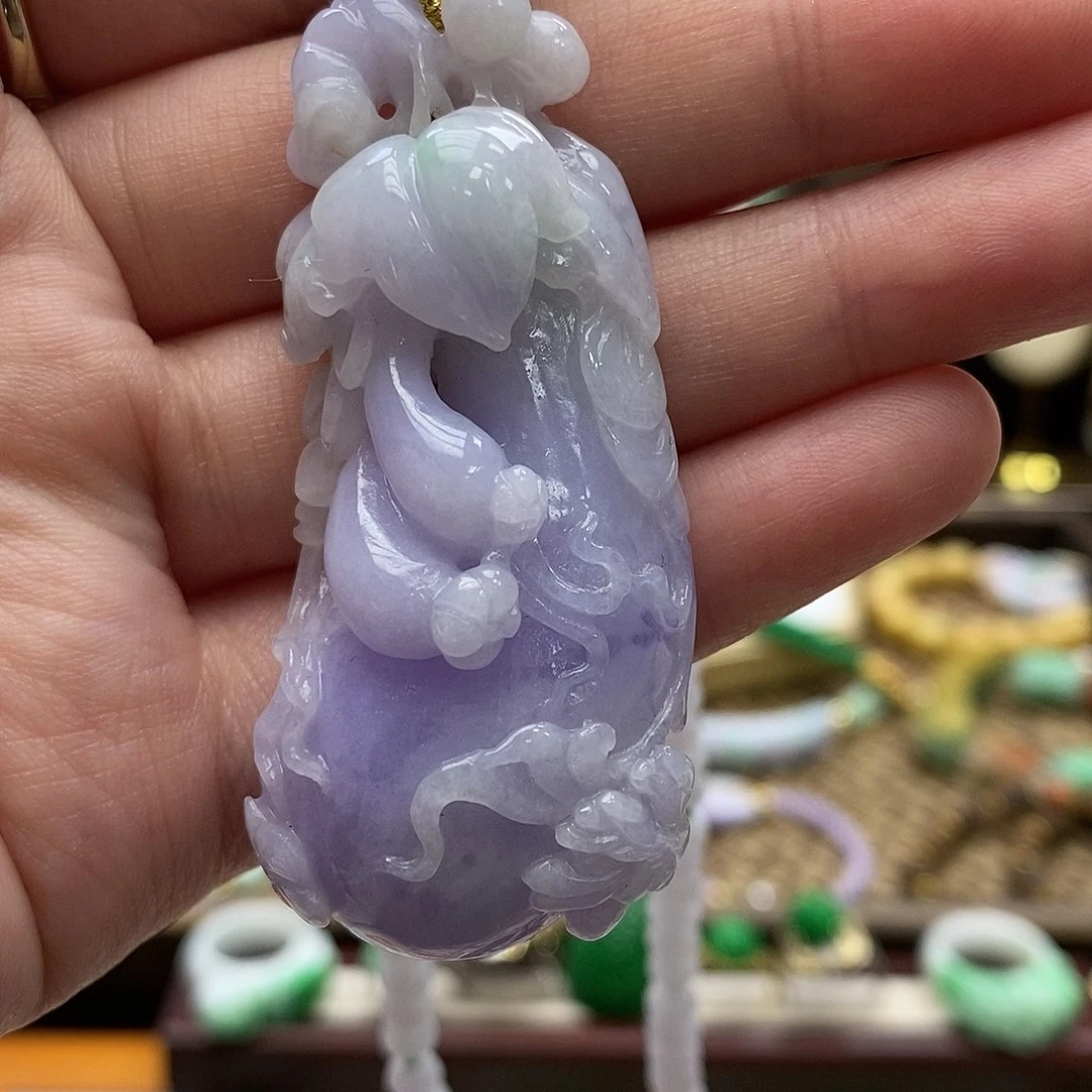 翡翠未镶嵌颈饰吊坠