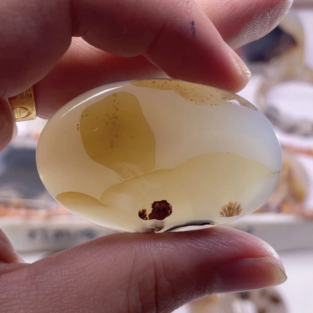 玛瑙/玉髓未镶嵌珠宝奇石