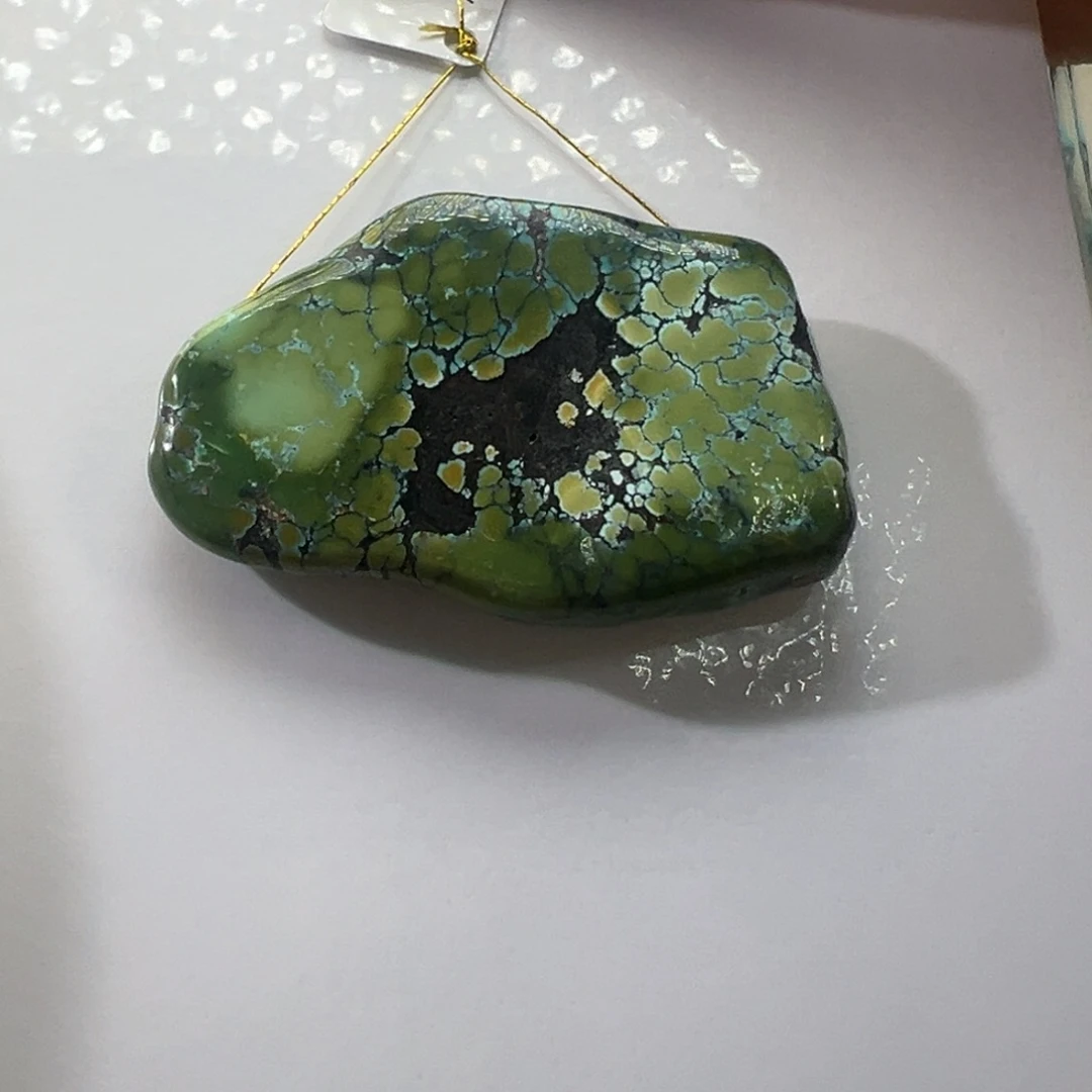绿松石未镶嵌挂件