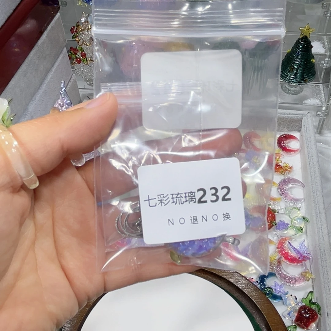 玻璃颈饰232链子一条