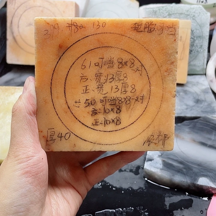 未镶嵌手镯石英质玉定制