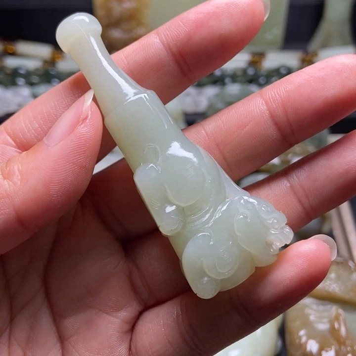 颈饰未镶嵌和田玉