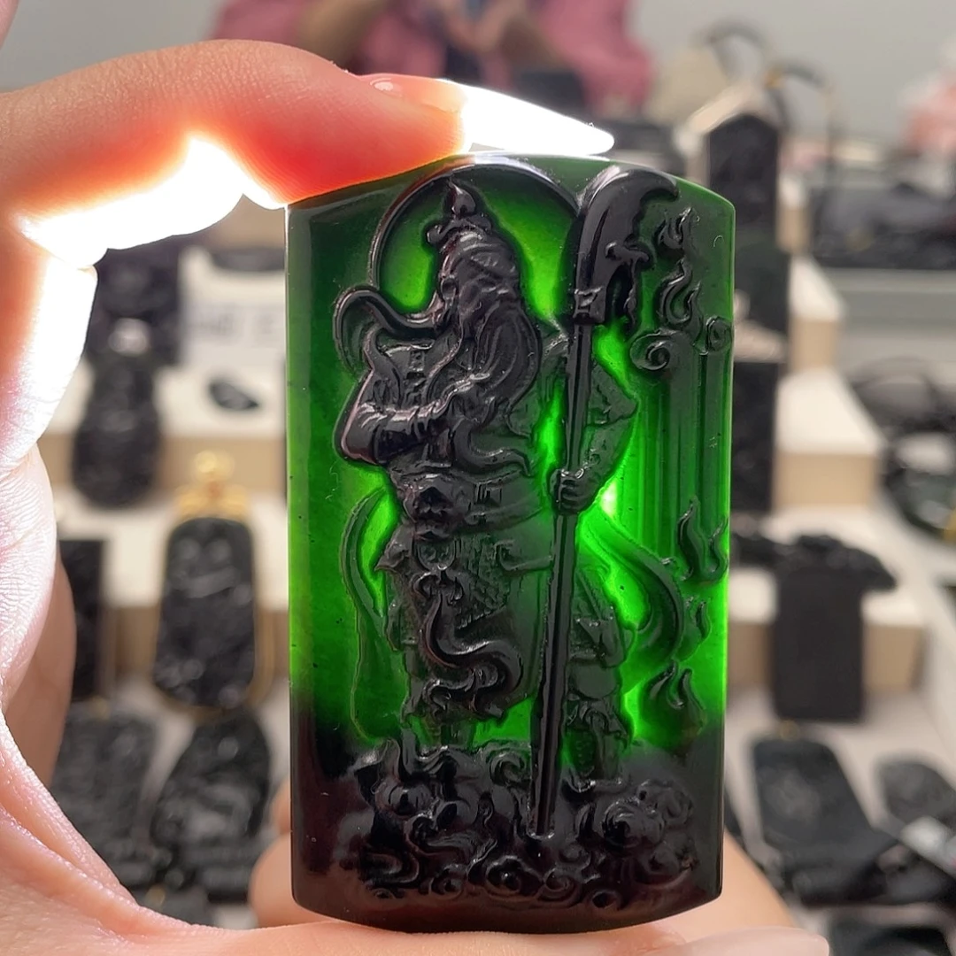 谋***生未镶嵌蛇纹石玉吊坠