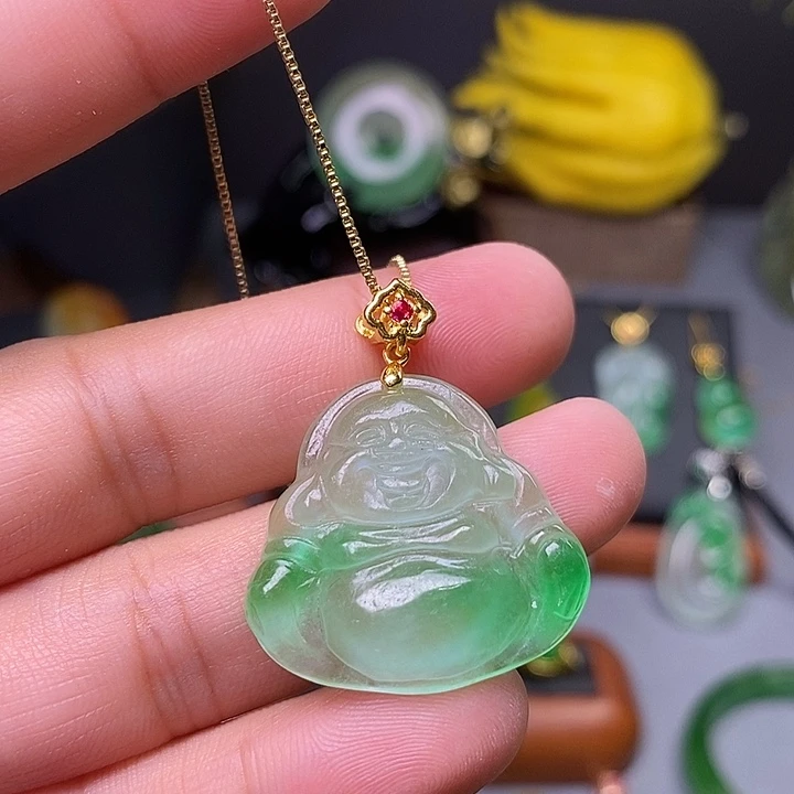 吊坠(赠链)未镶嵌翡翠