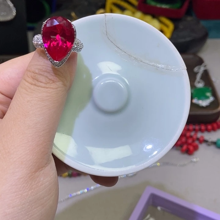 瓷片哈哈哈哈哈哈哈哈哈哈