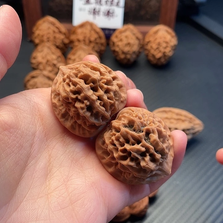 虎***奶核桃手串/手链秦岭