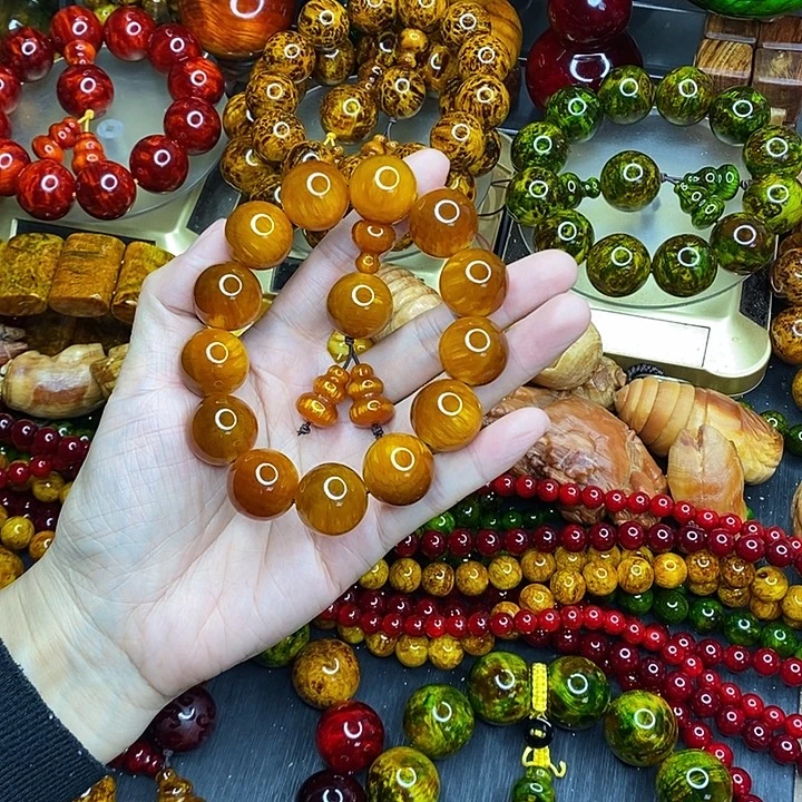 松木琥珀木文玩手串