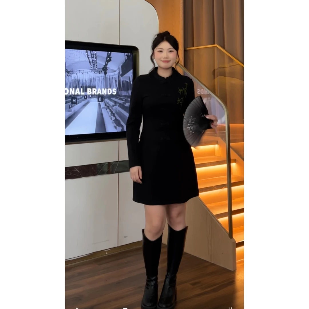 （现现款）周周微胖定制【DM363】新中式显瘦气质轻奢连衣裙时尚黑色