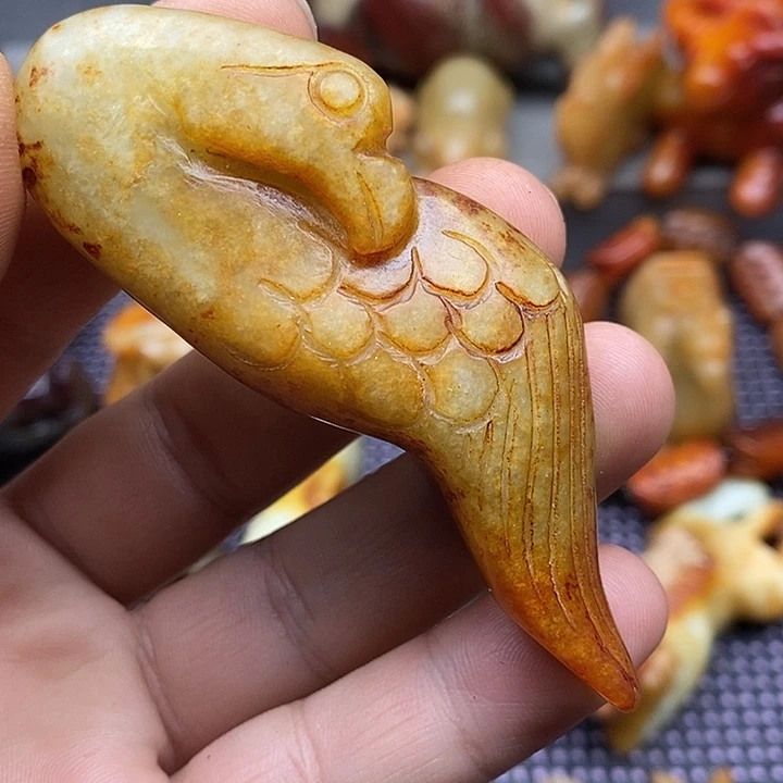 未镶嵌蛇纹石玉颈饰