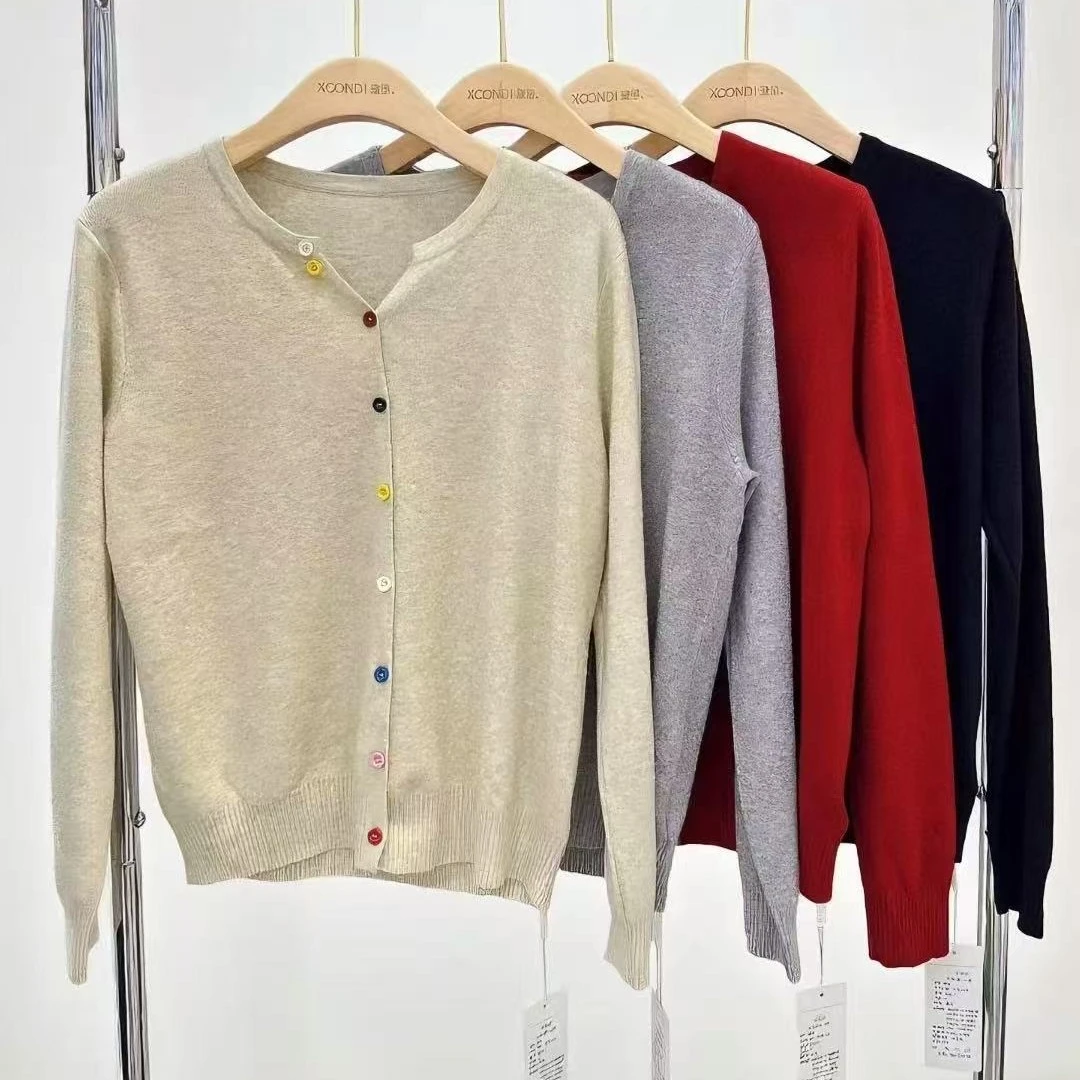 直筒型针织纯色长袖薄款毛针织衫圆领宽松型常规