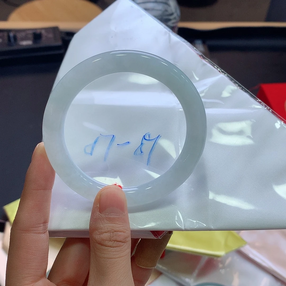 翡翠未镶嵌手镯翡翠