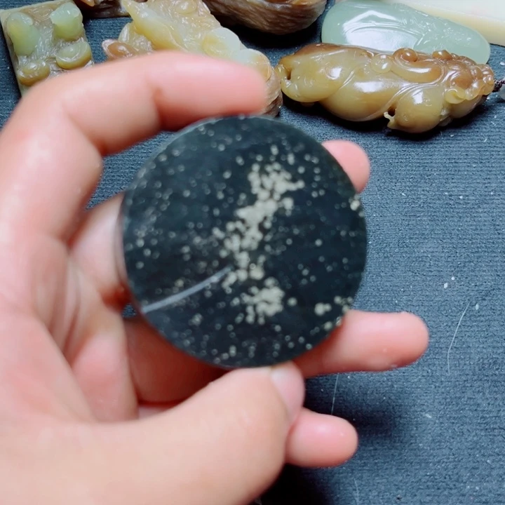 和田玉（白玉）未镶嵌珠宝奇石