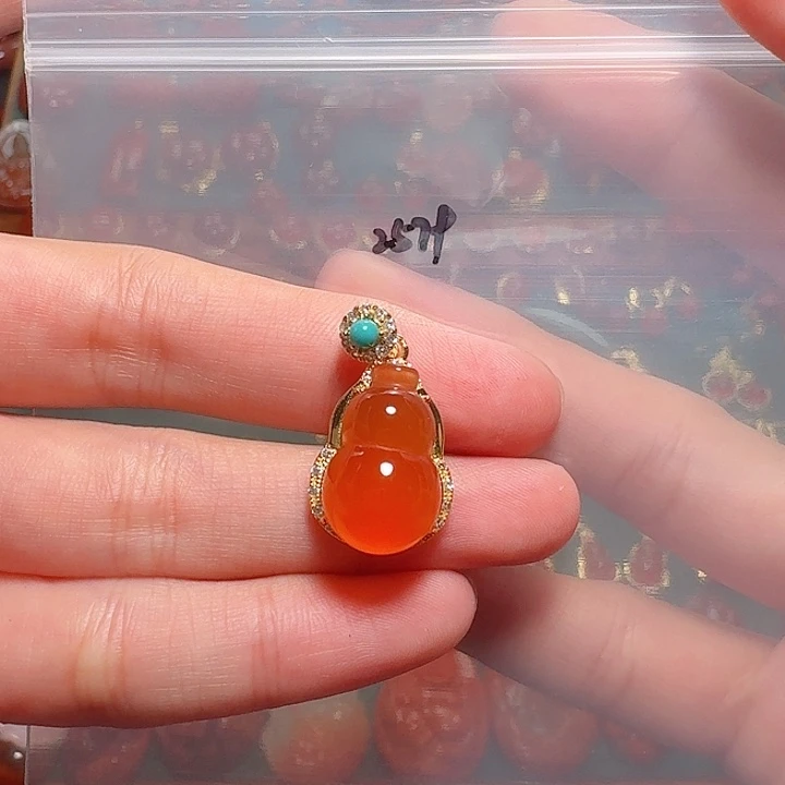 南红玛瑙银S925镶嵌吊坠冰红