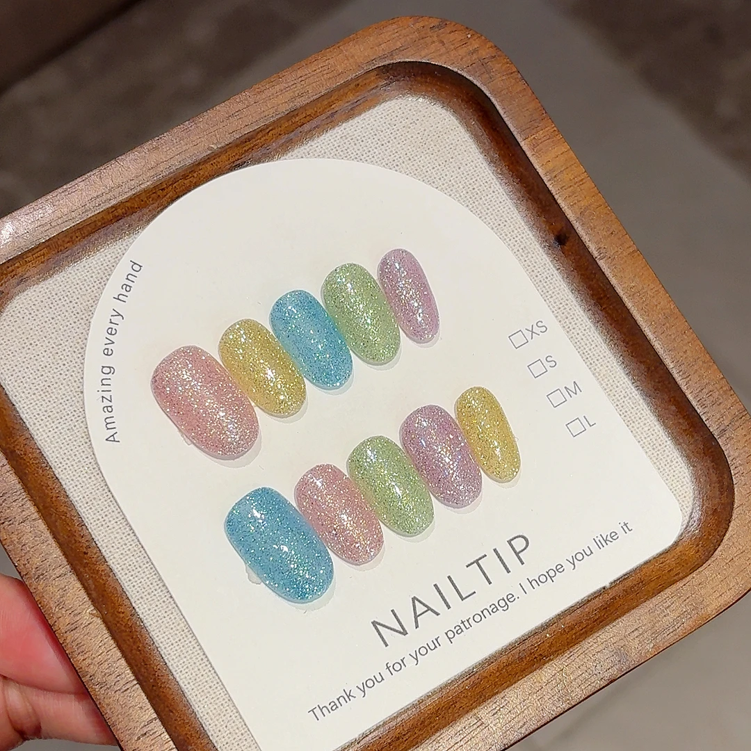 纯手工爆闪彩虹亮片细闪高级多巴胺纯色显白通勤时尚穿戴甲