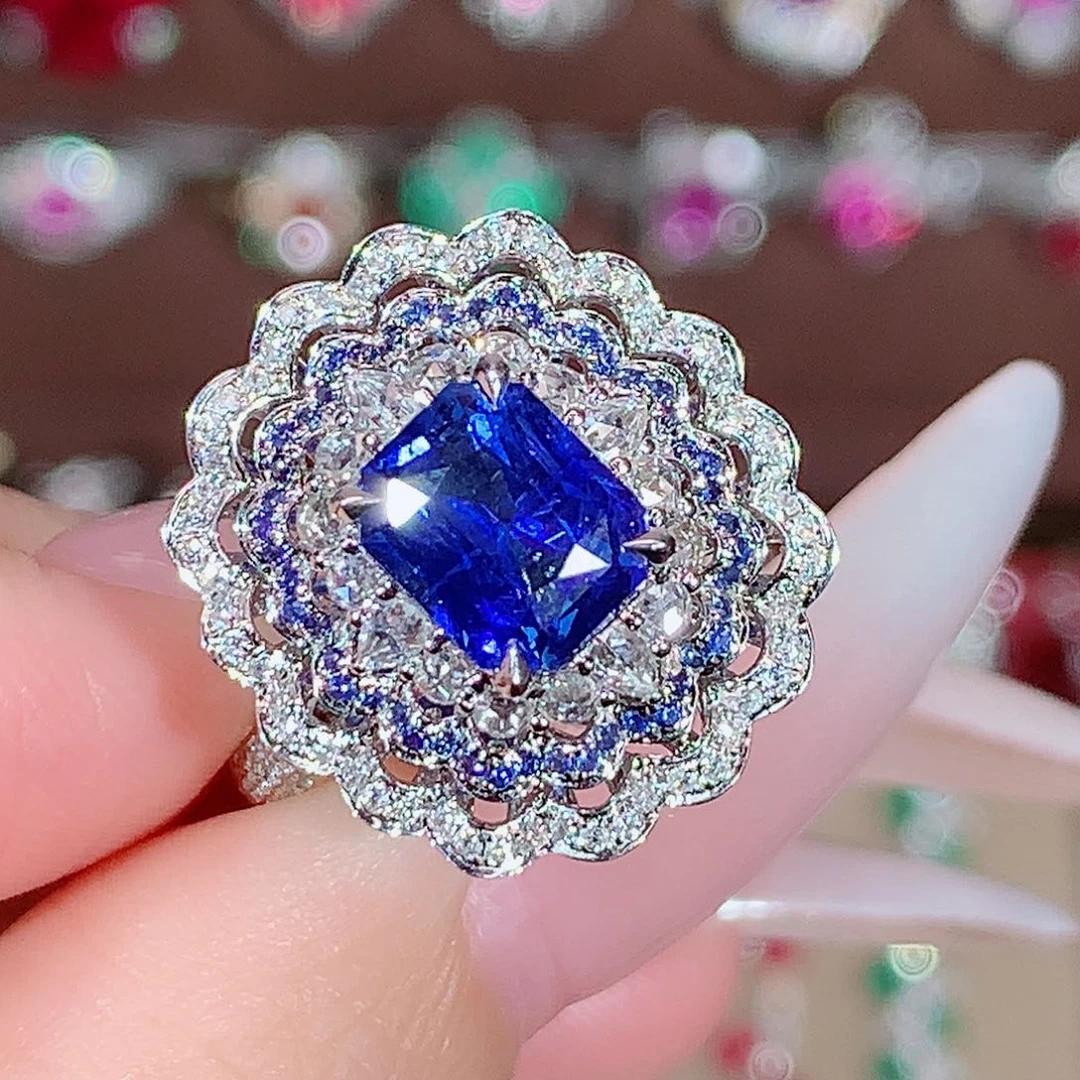 戒指18K金镶嵌蓝宝石2.53ct/天然宝石/七天无理由