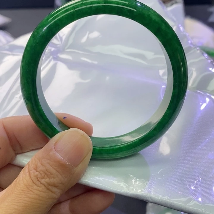 阳***岸专拍链接，拍哪发哪