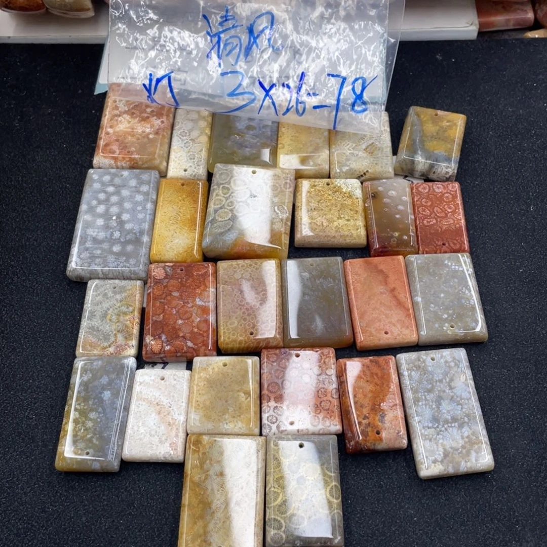 硅化珊瑚（珊瑚玉）合金颈饰清*卍