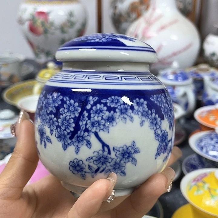 摆件景德镇陶瓷博物有限公司，