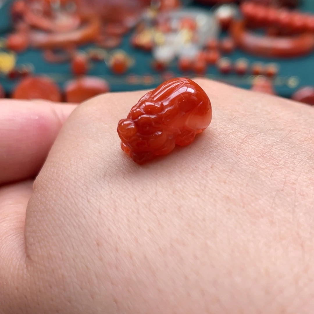 南红玛瑙未镶嵌开播福利保山南红貔貅通孔