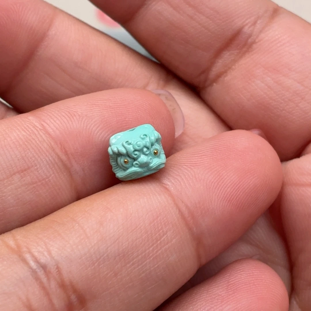 是***多未镶嵌绿松石珠宝奇石
