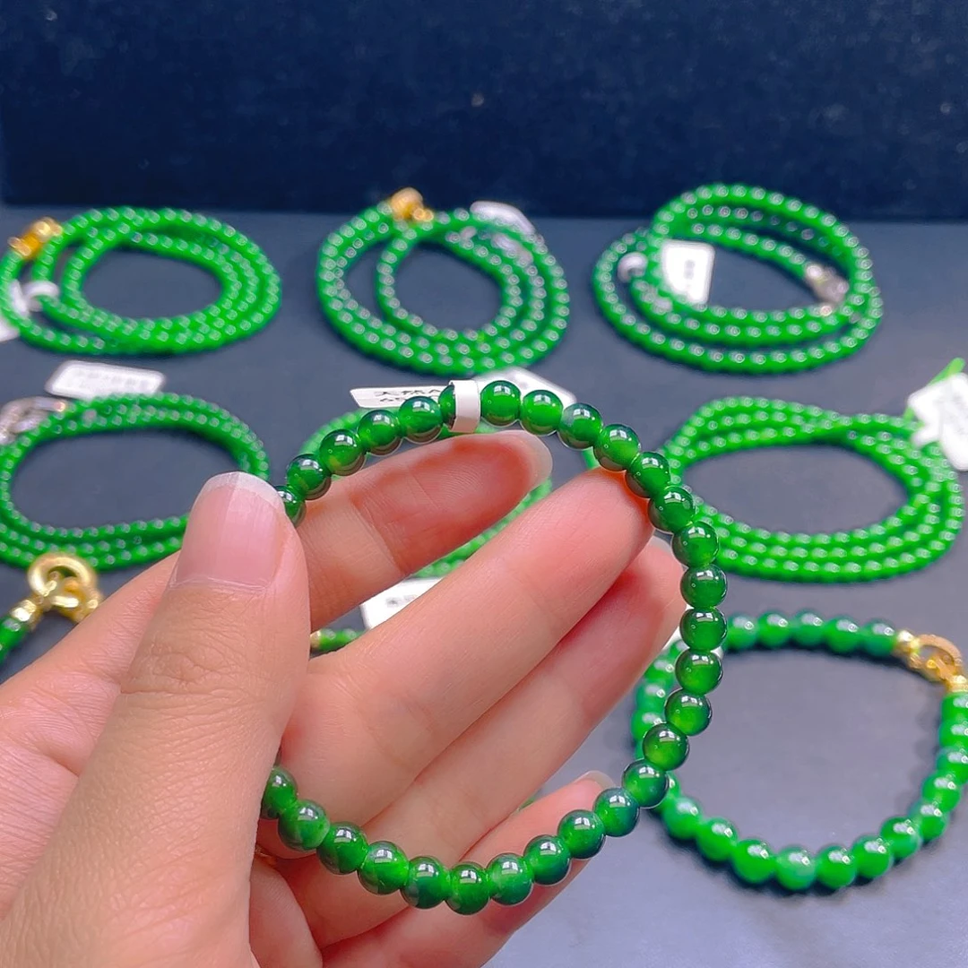 翡翠未镶嵌颈饰卡6