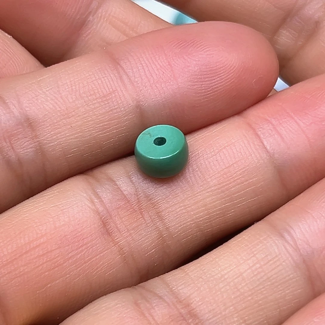 孙***对南红玛瑙未镶嵌珠宝奇石
