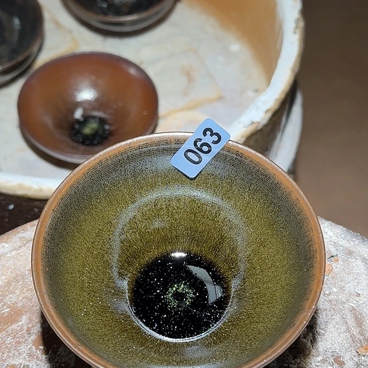 茶盏只为自己能成为的自己