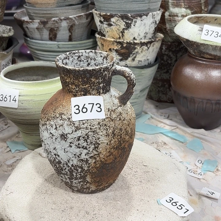 摆件高19，口7，无孔3673