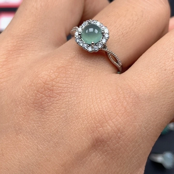 翡翠未镶嵌戒指戒指