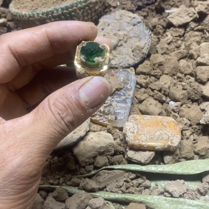 瓷片瓷器紫砂壶摆件