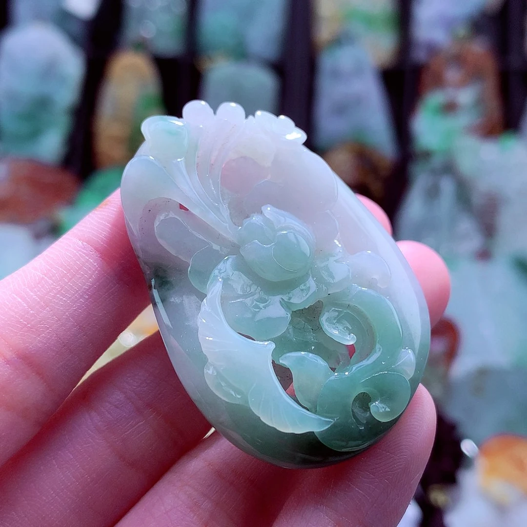 颈饰未镶嵌翡翠天然