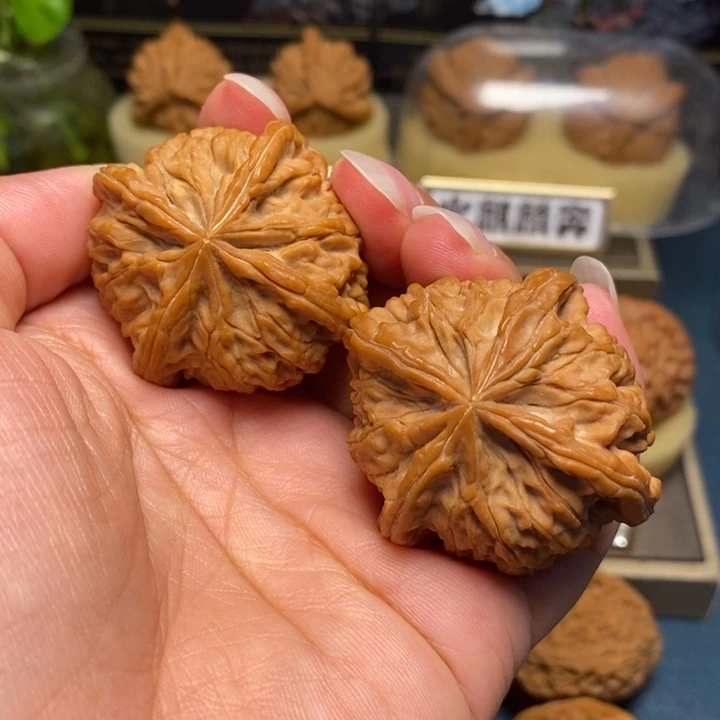 【闪购商品】把件文玩核桃雨花石四棱