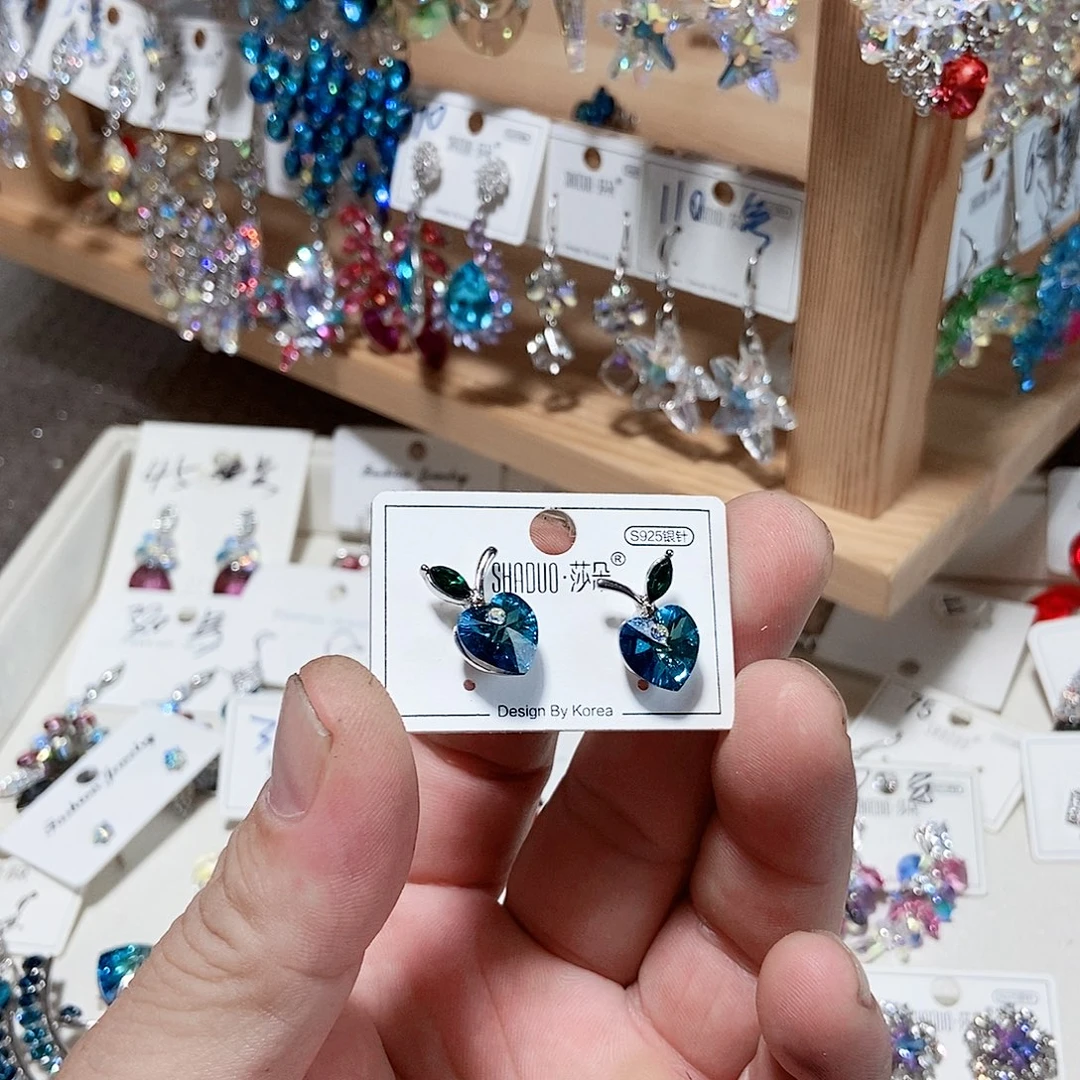 铁合金合金锆石耳钉