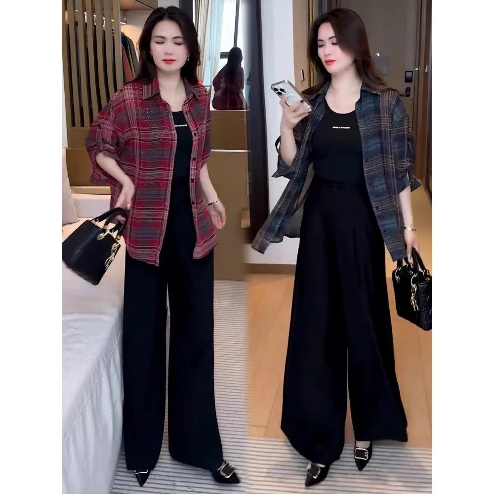 时尚潮流格纹衬衫女装夏季2025新款大码宽松显瘦后开叉设计感上衣