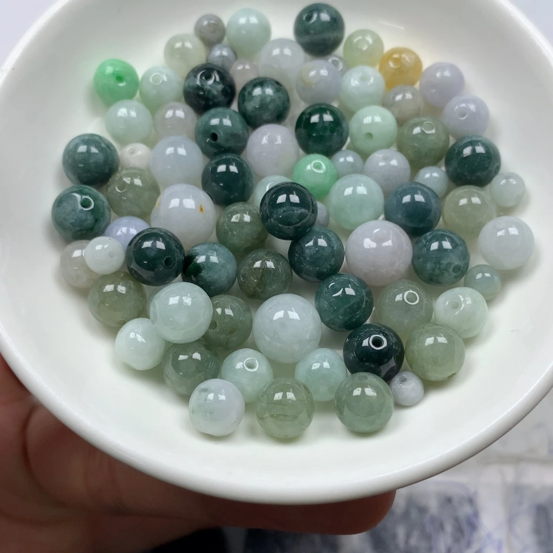 翡翠颈饰未镶嵌散珠 全部